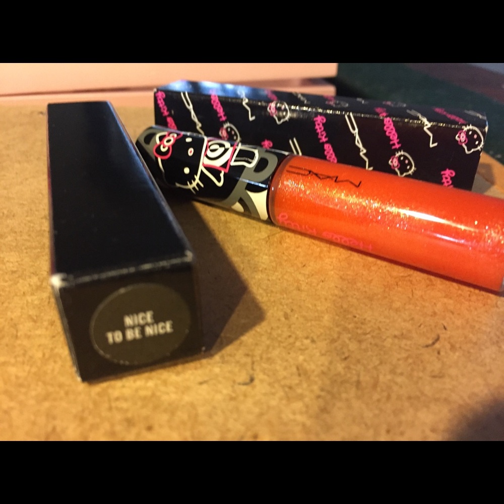 NIB MAC cosmetics Limited Ed. Hello Kitty choice 4